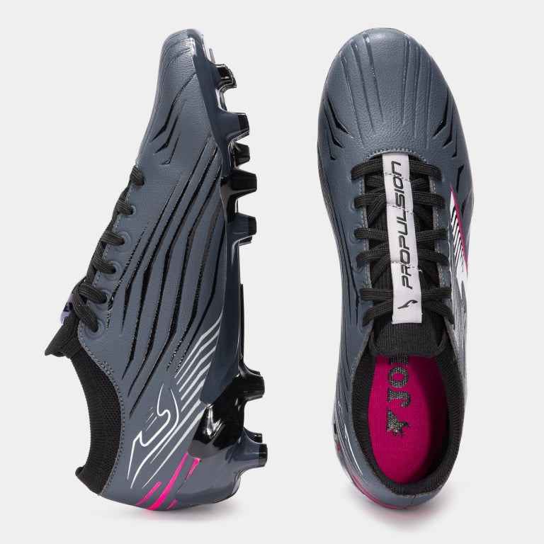 Joma Men's Propulsion 2522 Firm Ground (FG) Soccer Cleats.Made of one-piece (ONE PIECE technology) providing an excellent feeling of comfort thanks to the absence of seams.